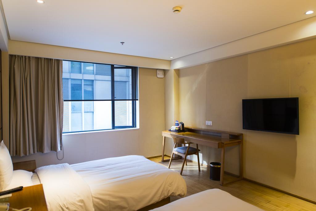 Ji Hotel Urumqi Youhao Branch Εξωτερικό φωτογραφία